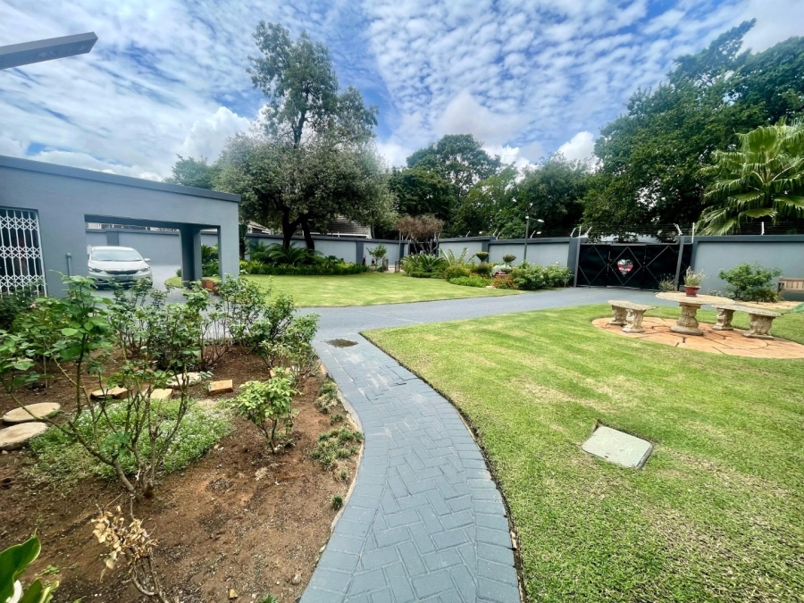 3 Bedroom Property for Sale in Protea Park North West